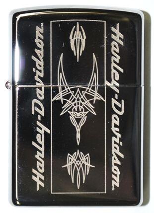 Zapaľovač Zippo H-D Straight 24957