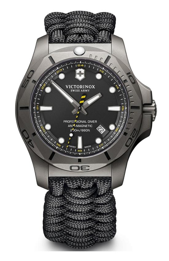 Hodinky Victorinox Professional Diver Titanium 241812